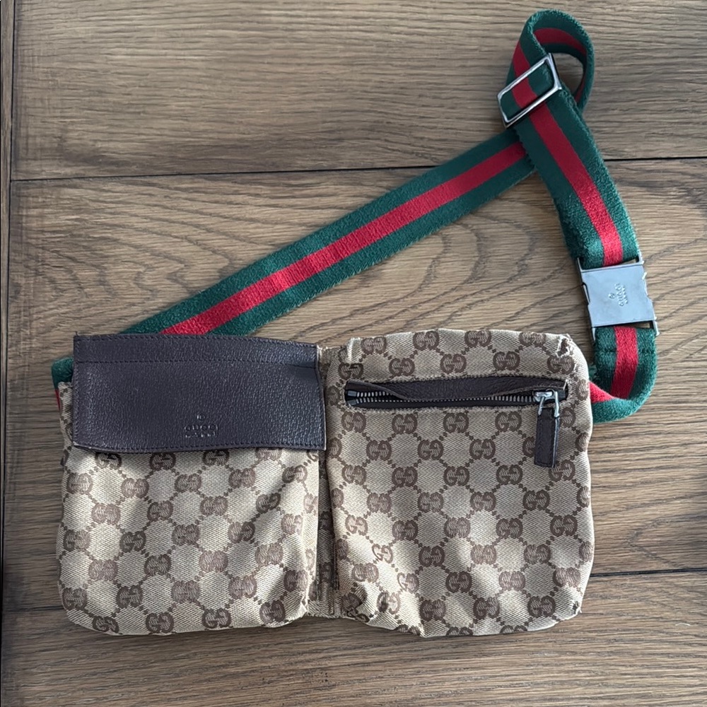 Gucci 2 pocket bum bag